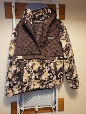 Columbia Brown and Cream Patterned Sherpa Pullover Jacket